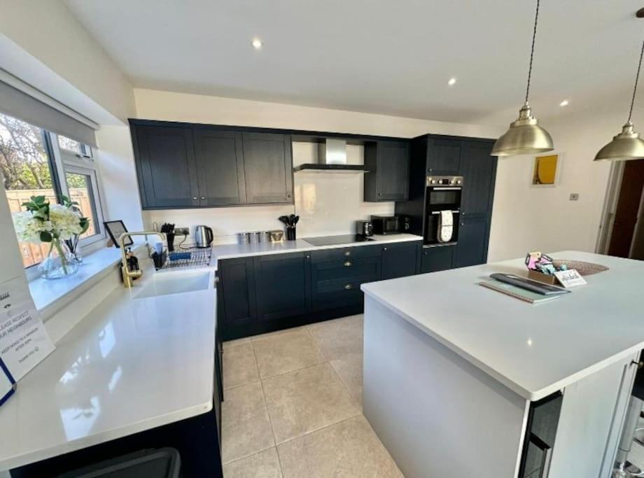 Stylish Apartment Near The Centre Of Harrogate Extérieur photo
