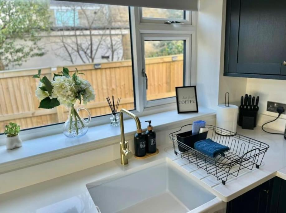Stylish Apartment Near The Centre Of Harrogate Extérieur photo