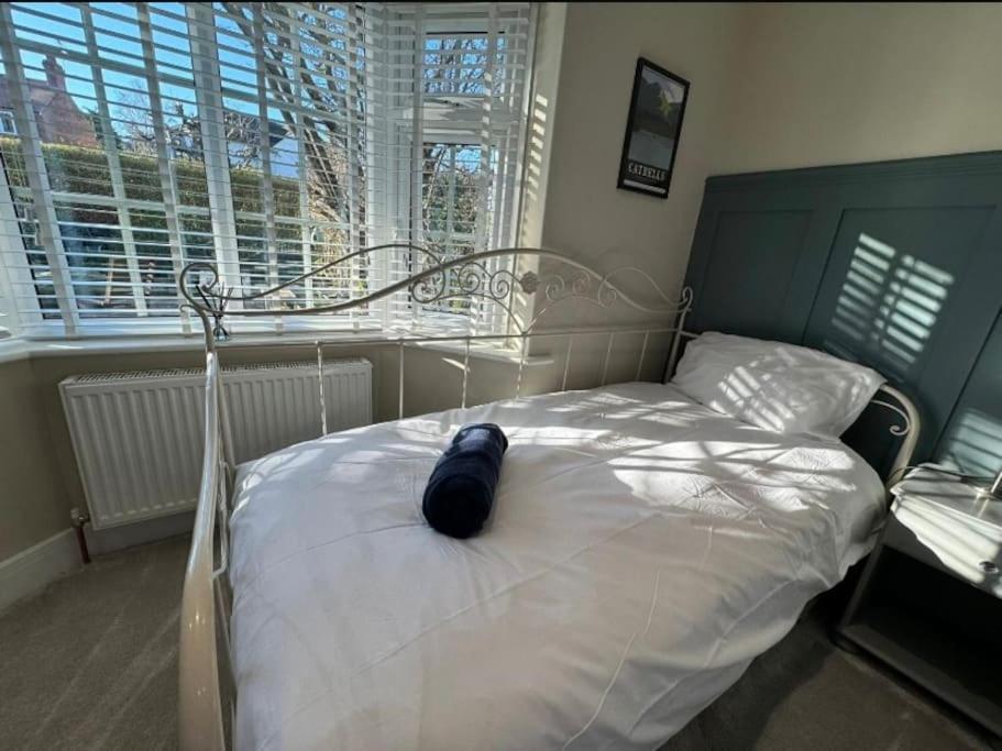 Stylish Apartment Near The Centre Of Harrogate Extérieur photo